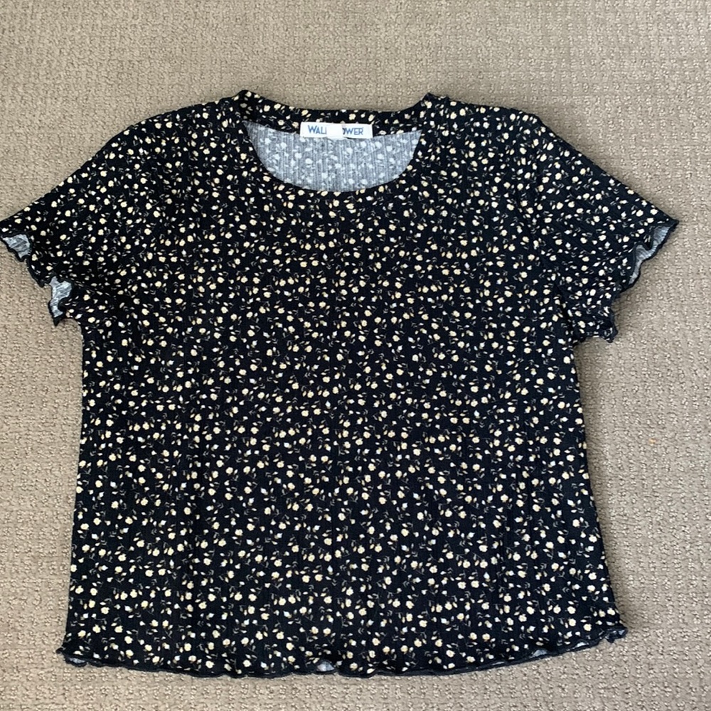 Cropped Flower Shirt